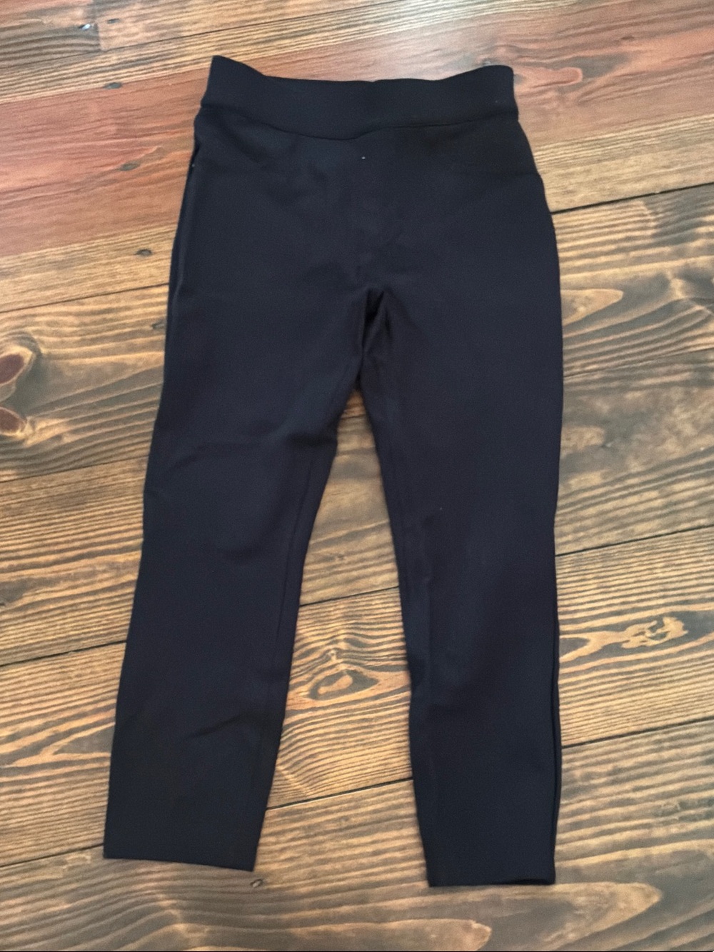 SPANX Black Capri Sculpting Ponte Pants